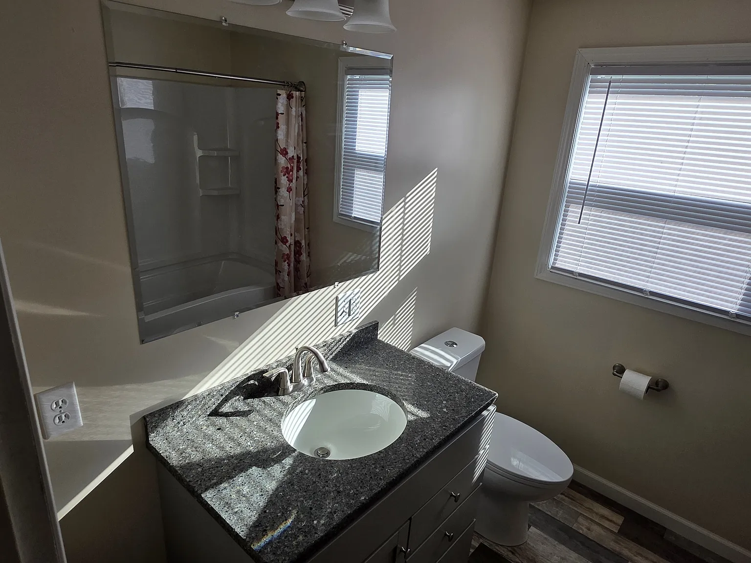 3 bed, 1302 sqft, $1,500 — Photo 4