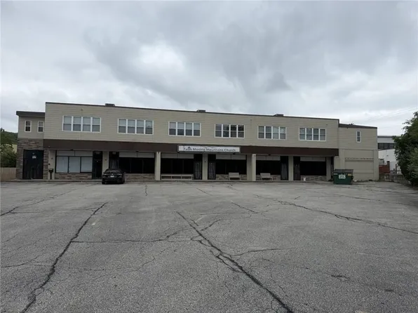 1408 Atwood Ave #5, Johnston, RI 02919