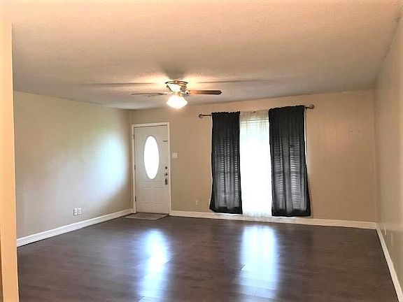 2nd image of 126 Whispering Pines Loop