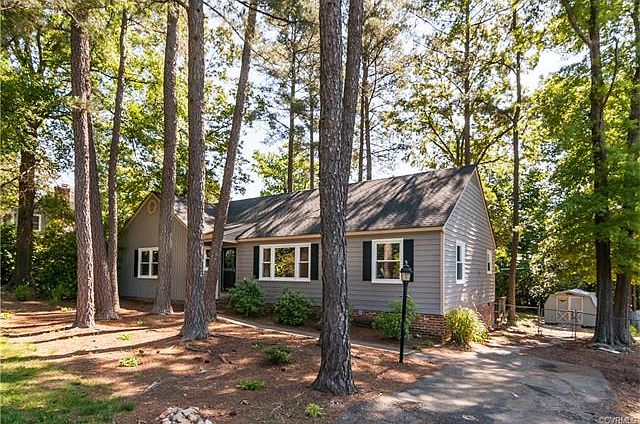 2nd image of 831 Montour Dr
