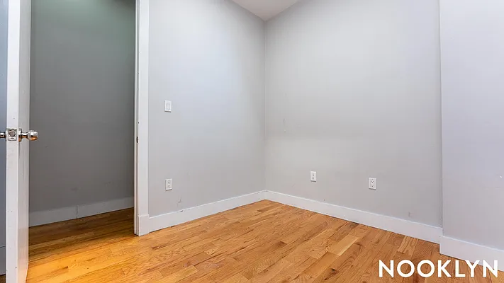 Rented by Nooklyn NYC LLC | media 9