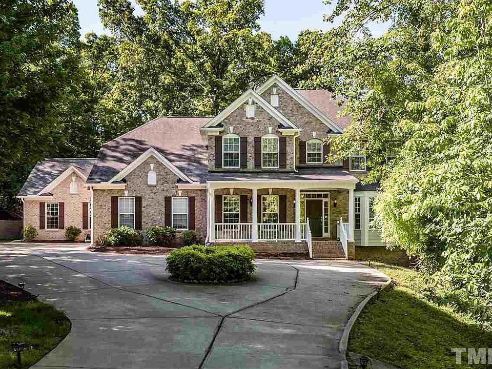 1st image of 3719 Foxwood Pl