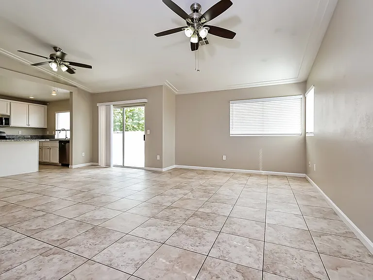 2306 Hollow Oak Ave — Photo 5