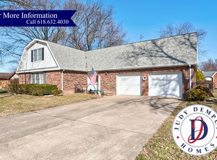 122 Pierce Blvd, O Fallon, IL 62269