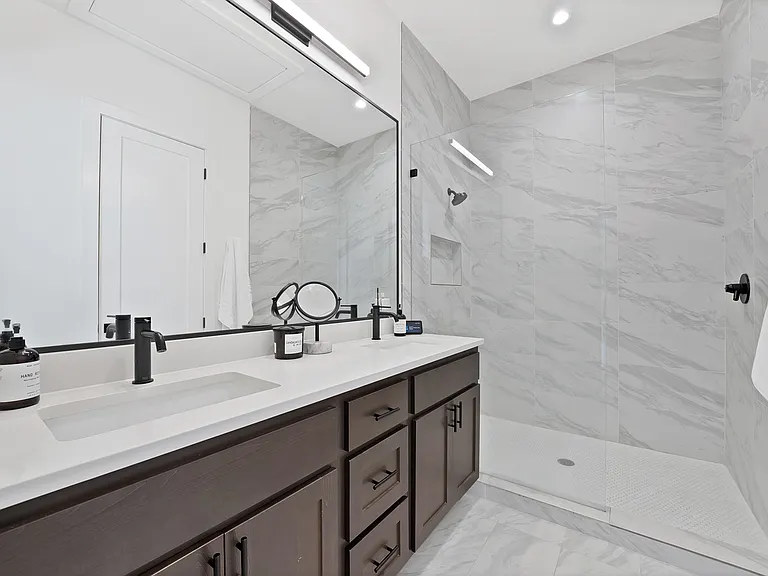 2139 Mail Ave #102 — Photo 21