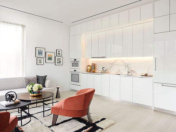 2nd image of 200 E 59th St #8C