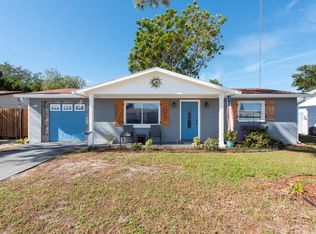 1427 Whitehall Ln, Holiday, FL 34691