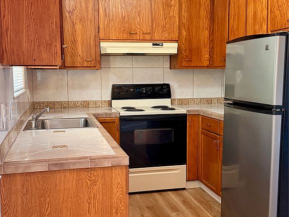 2nd image of 5715 Almaden Rd APT 3