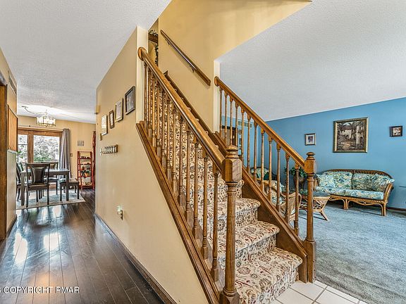 2nd image of 112 Village View Ct