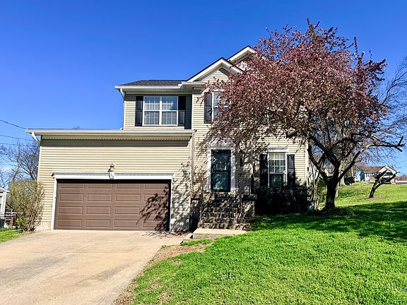 3rd image of 113 Waters Edge Ln