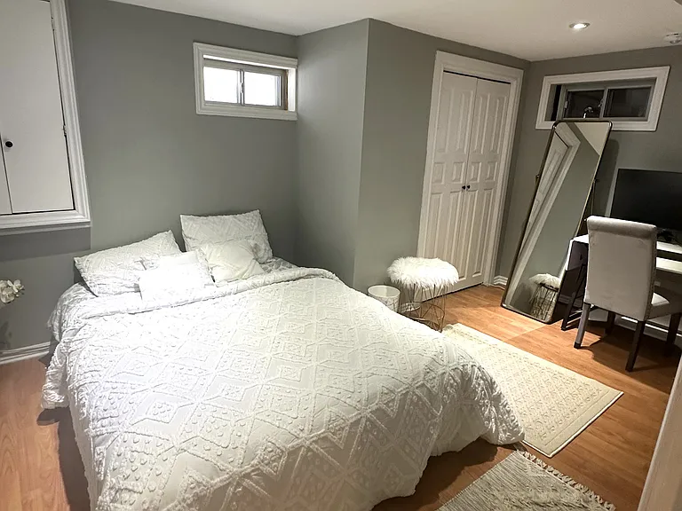 116 Rexway Dr E — Photo 27