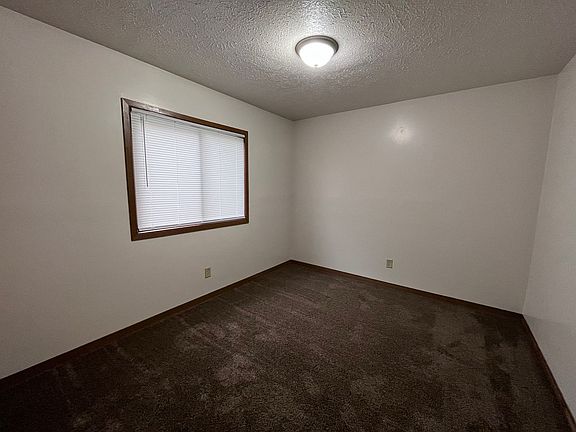 3rd image of 427 S Silverwood Ln APT 4
