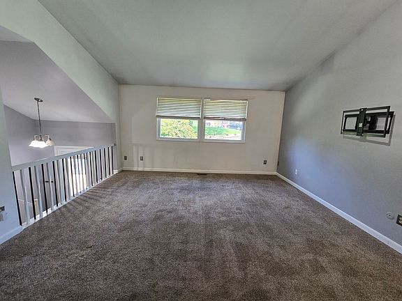 4th image of 104 Ridgeview Dr