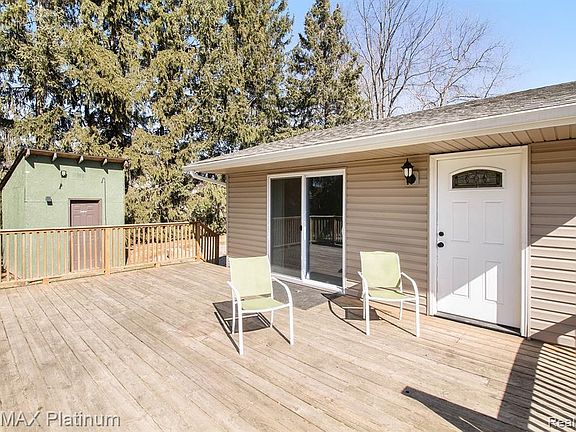 4th image of 2370 Melton Dr
