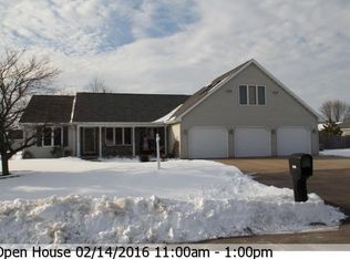 W6748 Jordan St, APPLETON, WI 54915