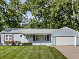 6720 Larsen Ln, Shawnee, KS 66203