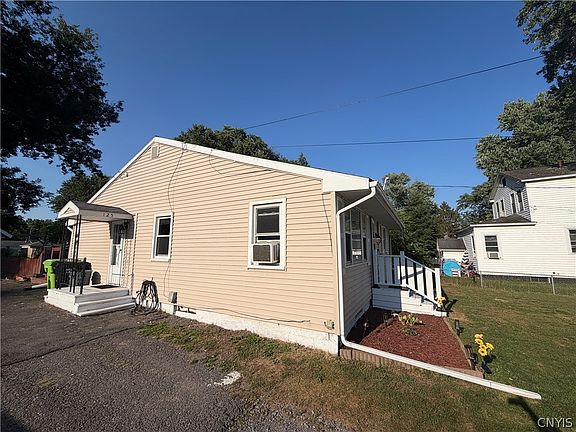 3rd image of 125 Campbell Rd