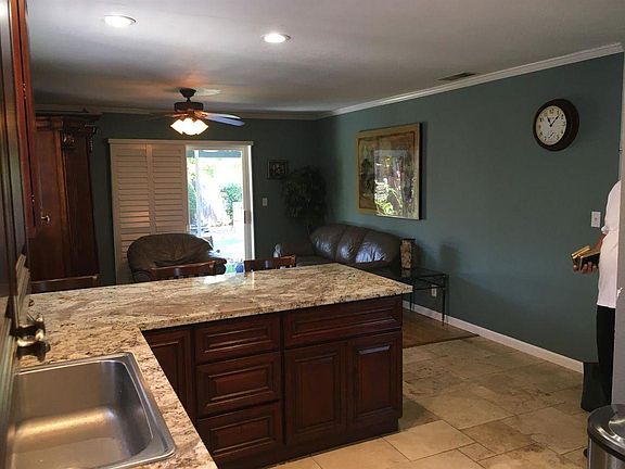 4th image of 4905 Hillsboro Way