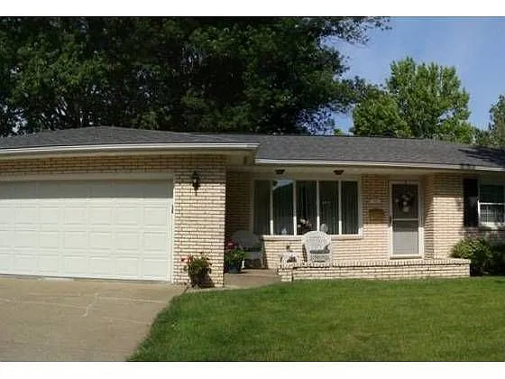 1801 Highwood Ave photo 1