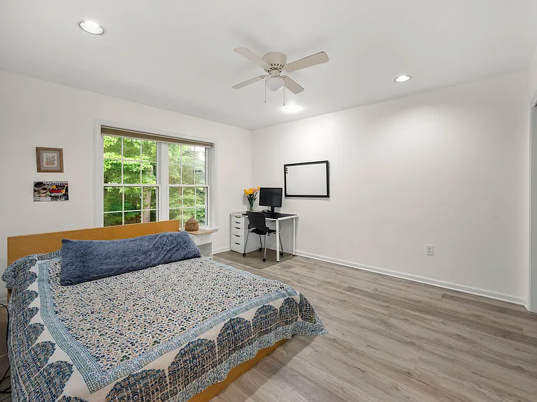 8 Henry Ct — Photo 9