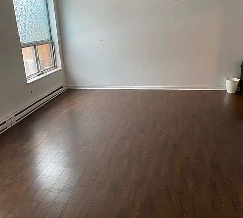 5th image of 436 A Queen St W #2