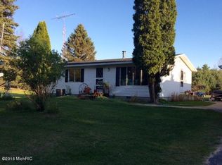 2955 E Koenig Rd, Free Soil, MI 49411