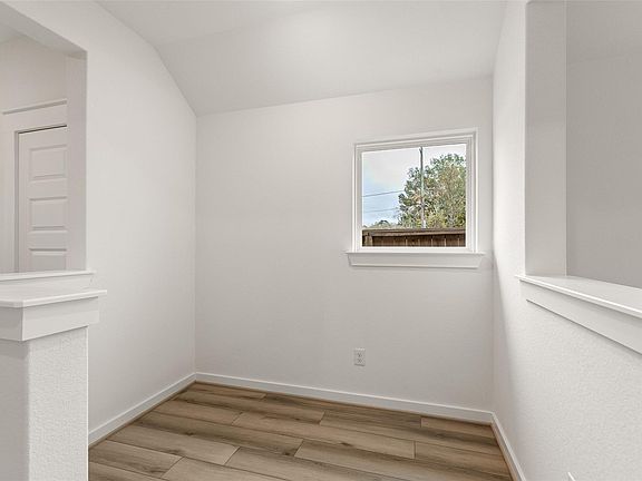 7th image of this home