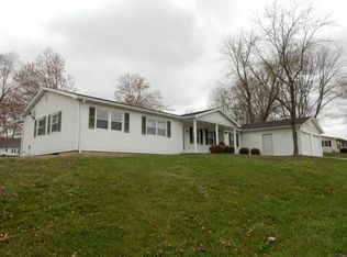 100 Falcon Ln, Fayette, MO 65248