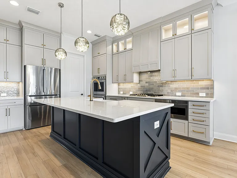 351 Sawgrass Dr — Photo 13