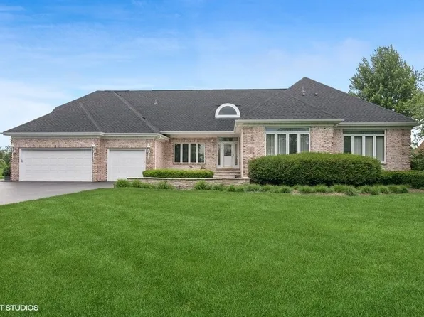 24325 Royal County Down Dr, Naperville, IL 60564