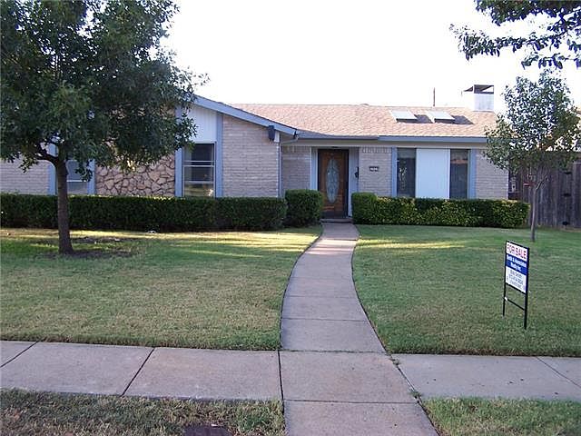 1st image of 2025 Aspen Ln