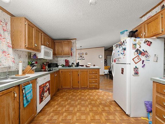5th image of 1018 Michigan St