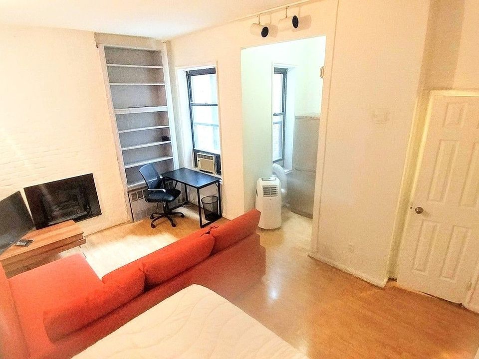 1st image of 288 8th Ave APT 3B