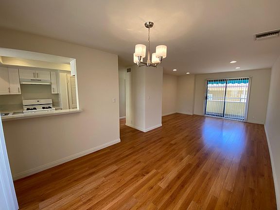 2nd image of 214 N Louise St APT 18