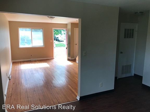4th image of 2103 Grasmere Ave