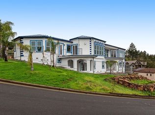 3951 Shelter Glen Way, Santa Rosa, CA 95404