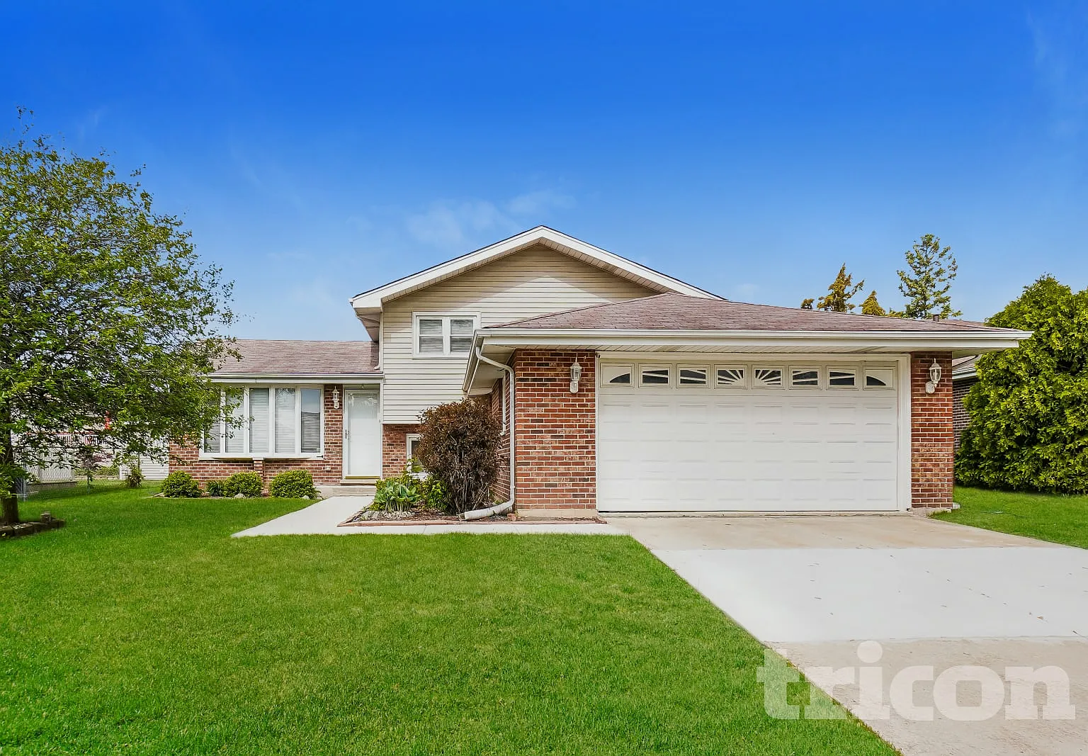 16646 Paxton Avenue Tinley Park IL — Photo 1