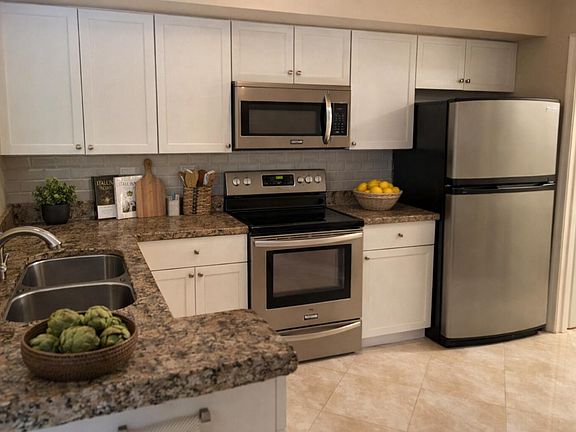 5th image of 11780 Saint Andrews Place #105
