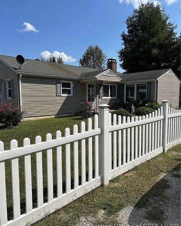 1st image of 109 N Lincoln Avenue