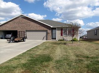 506 S 8th Ave, Haubstadt, IN 47639