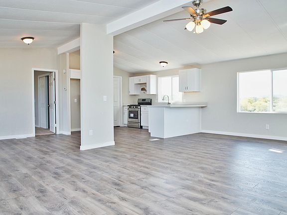 4th image of 52471 W Caravan Ln