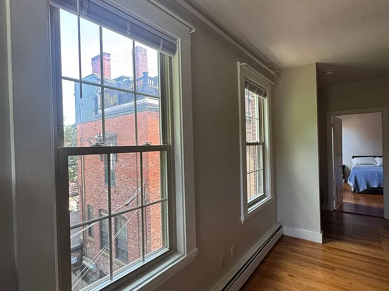 91 State St — Photo 16