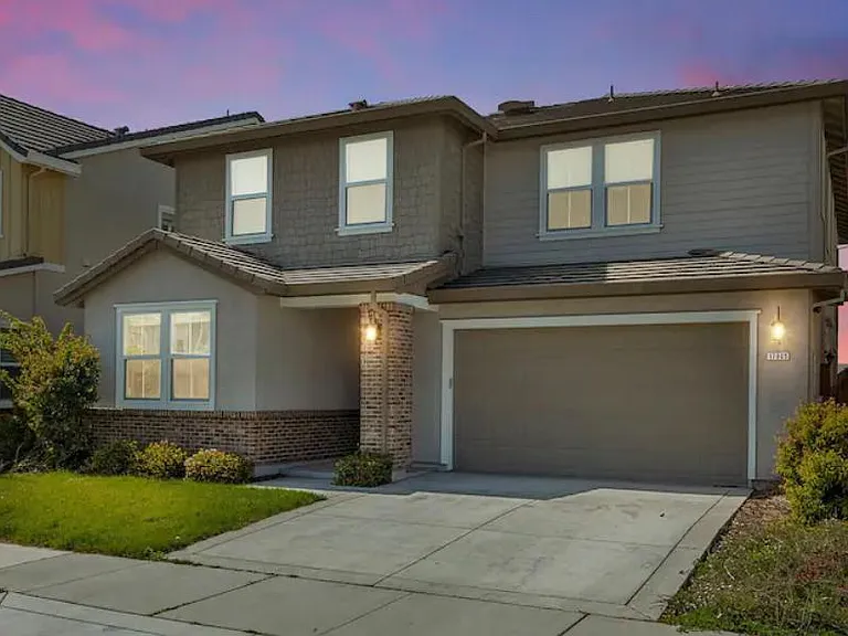 17905 Eastman Ct — Photo 26