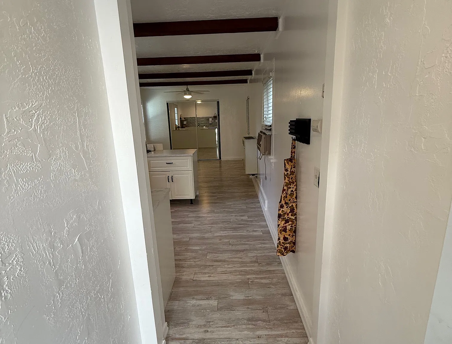 Studio, 700 sqft, $1,595 — Photo 3