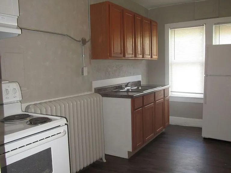 708 W. Jackson — Photo 4