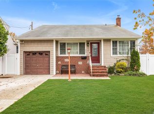 2757 Natta Blvd, Bellmore, NY 11710