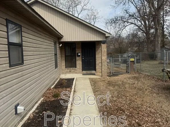 636 W Oak Ave #B, Jonesboro, AR 72401