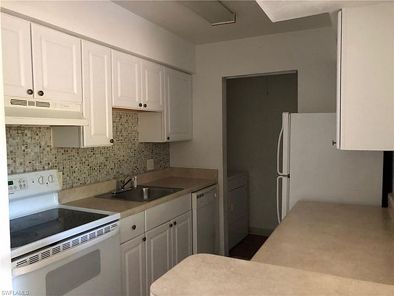 5th image of 2845 Winkler Ave APT 308