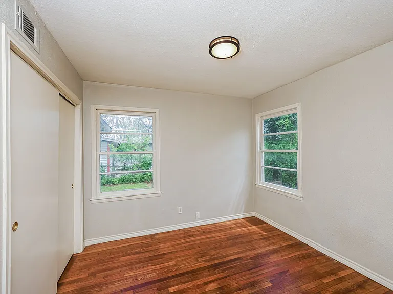 5175 Cardiff St — Photo 14