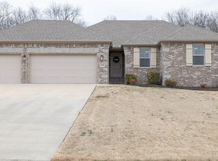 1700 Amber Way, Centerton, AR 72719